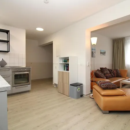 Apartamento Haus Triton 1 Ostseebad Kühlungsborn
